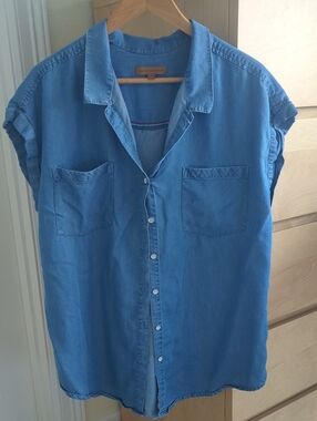 Jack's Girlfriend Light Blue Short Sleeve Button-Down Shirt
